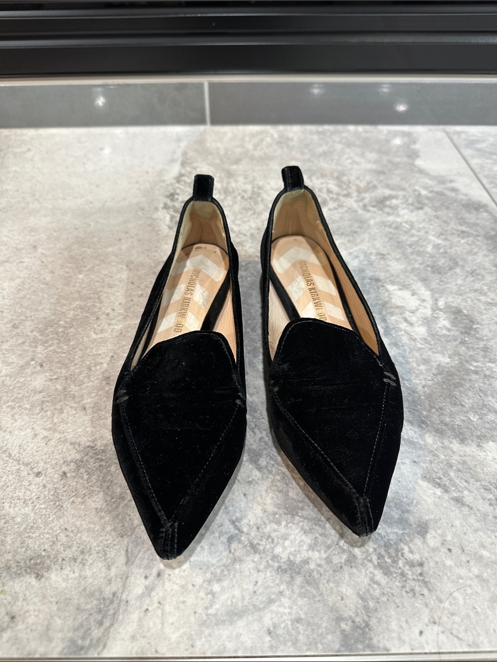 Nicholas Kirkwood Beya Flats Black Velvet Pointed-Toe Women's Flats